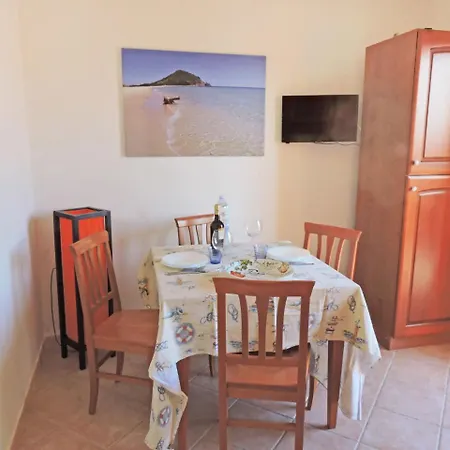 Locazione Turistica Li Cossi.1 아파트